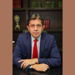 Fidelidade partidária e cláusula de desempenho são explicadas por Márcio Coutinho.