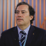 Pedro Duarte Guimarães explica como o Auxílio Emergencial sustentou famílias e a economia brasileira.