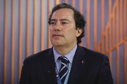 Pedro Duarte Guimarães explica como o Auxílio Emergencial sustentou famílias e a economia brasileira.