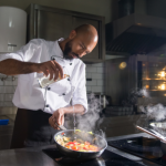 Leonardo Rocha de Almeida Abreu apresenta a culinária nova-iorquina como reflexo da diversidade cultural.