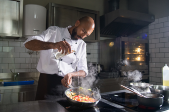 Leonardo Rocha de Almeida Abreu apresenta a culinária nova-iorquina como reflexo da diversidade cultural.