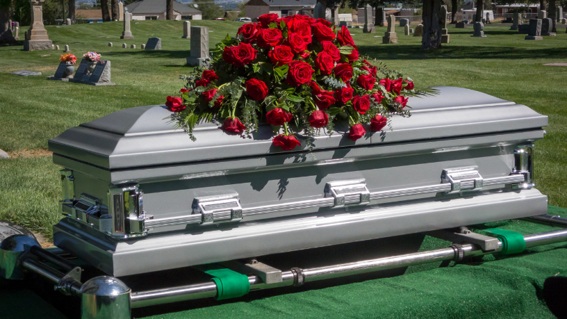 Profissões do setor funerário e sua relevância ao longo do tempo com Tiago Oliva Schietti.